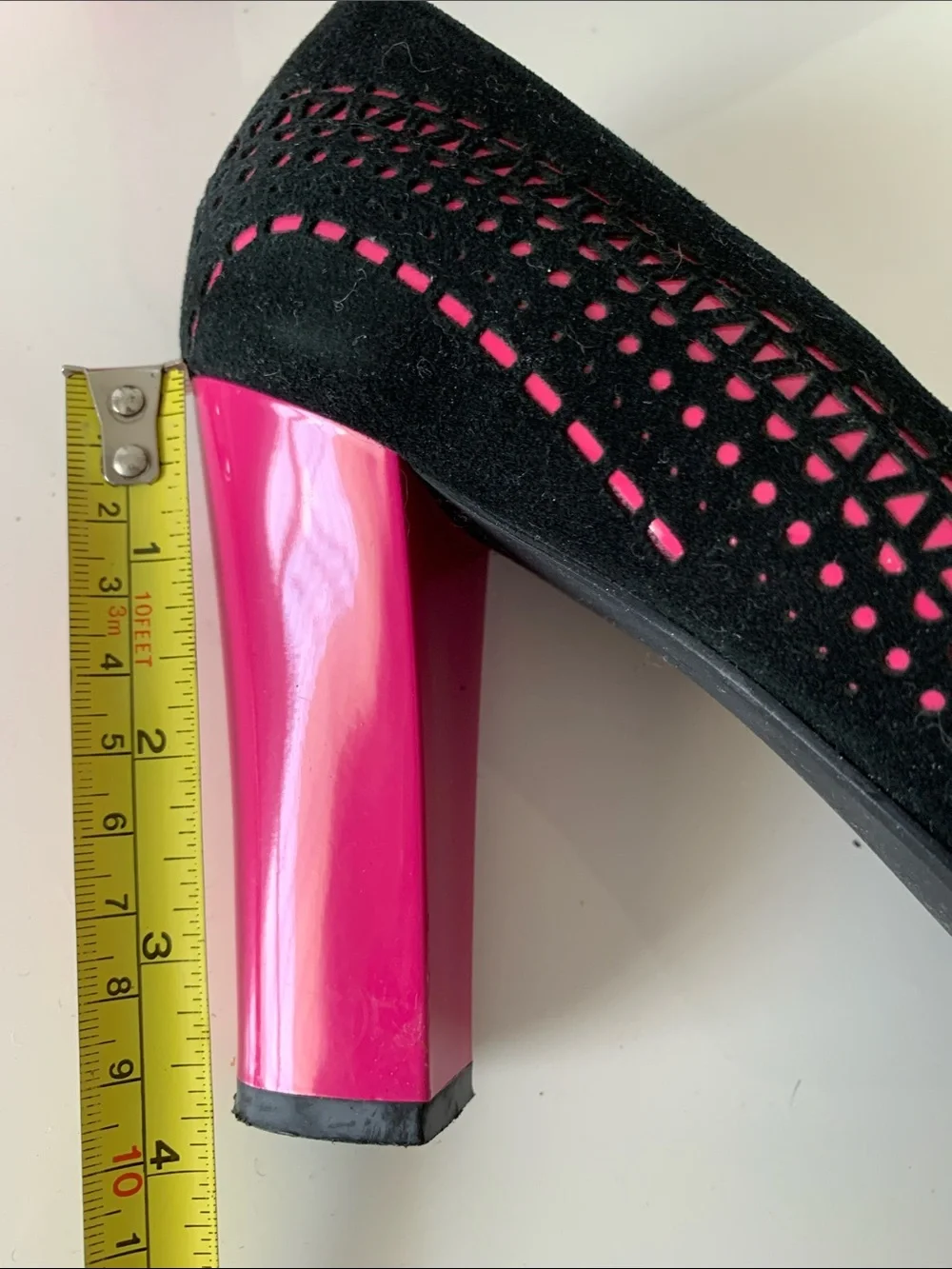 Bravo Black and Hot Pink Cutout Block Heel Pumps Shoes Size EU41